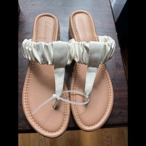Aerosoles women thong sandals